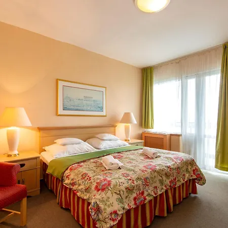 Fit Hotel 4*